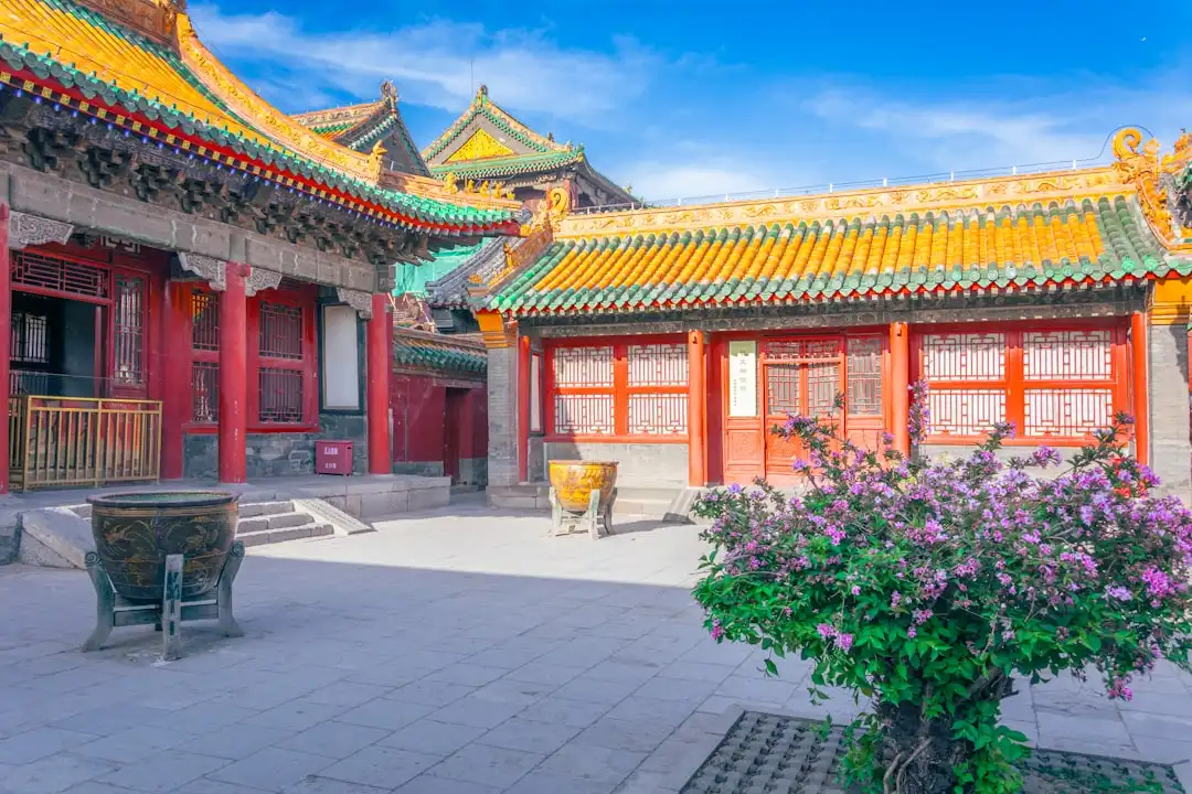 塔式服务器与机架服务器选型指南:企业数据中心部署要点分析